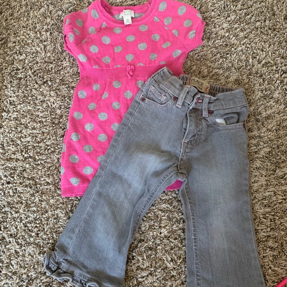 Cute pink & grey sweater w/washed out grey jeans.